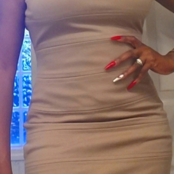 Dress - Picture 12 of 12